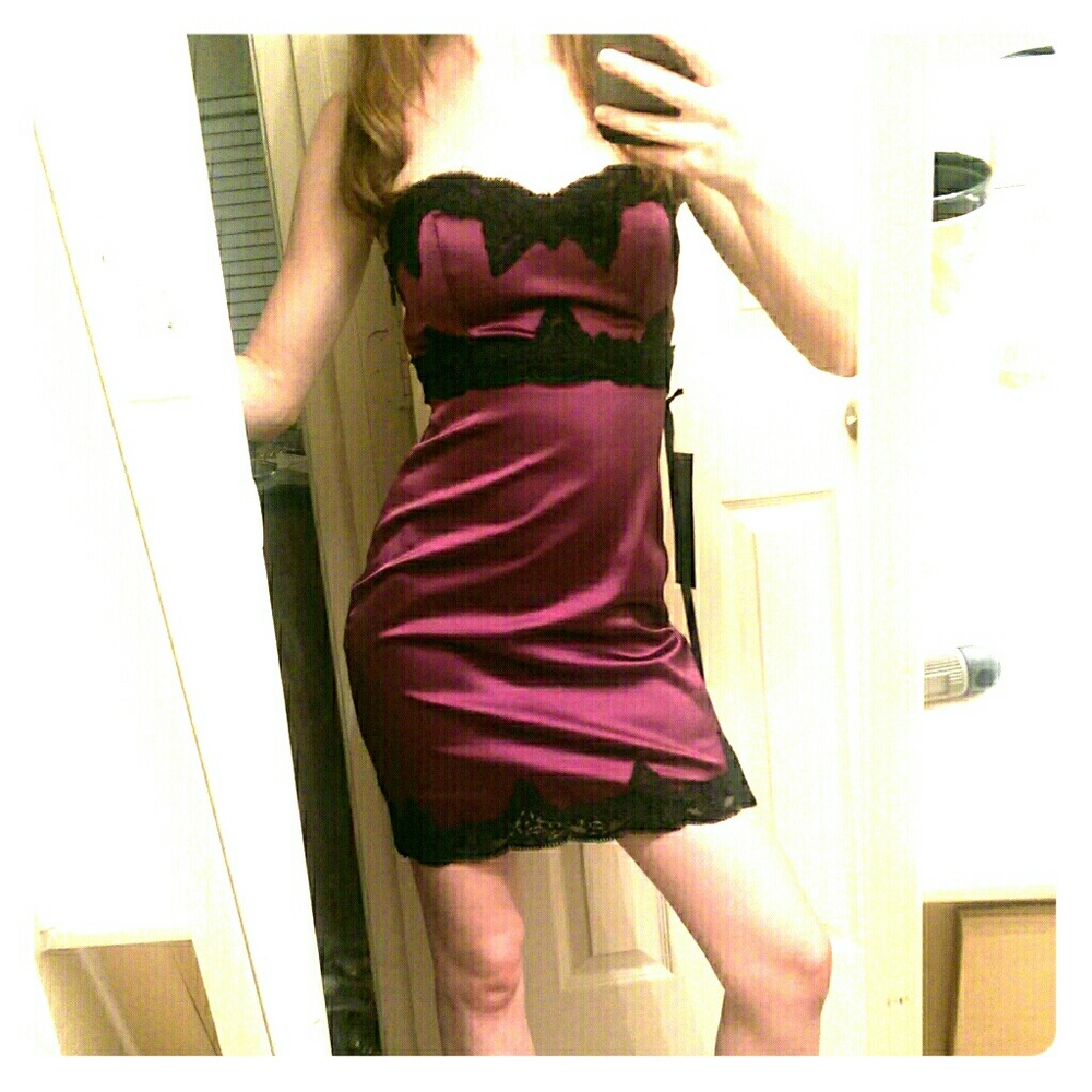 Bebe purple satin black lace cocktail dress 0